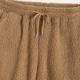 This Is a New Winter Casual Two-Piece Set for Men, Featuring a Soft And Plush Fabric with a Stylish Design. It Includes Contrasting Buttons And a Easy Chest Pocket, Making It Perfect for Home Relaxation Or Outings